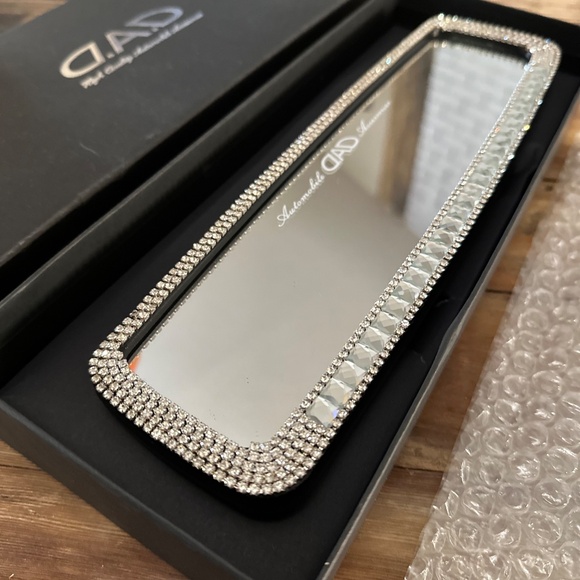 Rearview Mirror Bling Clip - Picture 2 of 8